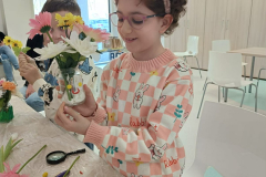 6a8a115b-f84b-484a-9d26-5b6cda384c2d