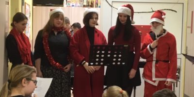 Śpiewające i grające Mikołaje